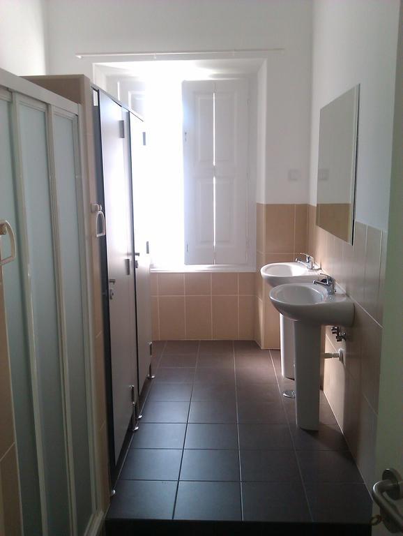 White Sun Hostel Лагуш Номер фото